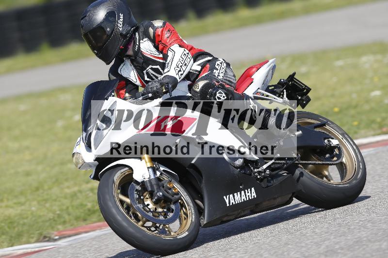 /Archiv-2025/09 22.04.2025 Cornu Master School ADR/rot-rouge/4